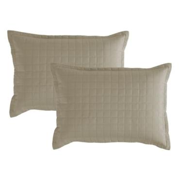 Imagem de Kit 2 Capa de Travesseiro 70x50cm Copacabana Matelado 300 Fios Micropercal com Aba Americana - Porta Travesseiro, Fronha, Matelasse, Elegância, Conforto e Toque Macio (Cáqui)