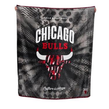 Imagem de Two Hype Cobertor NBA Chicago Bulls – Cobertor de pelúcia ultramacio nas cores do time, perfeito para dia de jogo ou decoração de casa, 152 x 170 cm