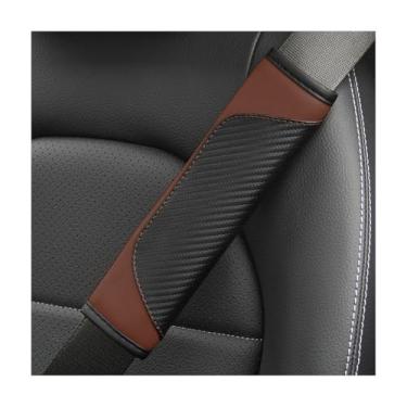 Imagem de AUCELI Capa de cinto de segurança de carro 2 peças, capas de alça de ombro de cinto de segurança de fibra de carbono, almofada macia de couro respirável protege seu pescoço e ombro compatível com