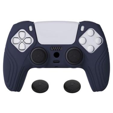 Imagem de eXtremeRate PlayVitalSamurai Edition Capa de silicone antiderrapante azul meia-noite para ps5, capa ergonômica de borracha macia para controle ps5 com tampas pretas para polegar