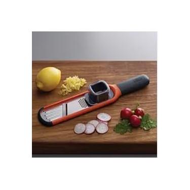 Imagem de Ralador e Fatiador 2 em 1 em Aço Inox com Protetor de Dedos | Utensílio Compacto e Ergonômico para Alho, Gengibre, Legumes e Temperos | Cozinha Moderna e Prática