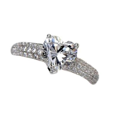 Imagem de Aliança de casamento de zircônia cúbica incrustada em forma de coração com garra, 9, Latão, Zircônia cúbica