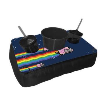 Imagem de Kit Almofada C/ Porta Pipoca Balde + 2 Copo Criativos Viagens LGBT - D