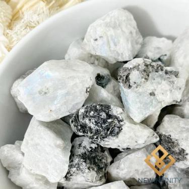 Imagem de Pedra da Lua Bruta Indiana Natural moonstone 5cm - New Infinity