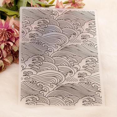 Imagem de Pasta de gravação de plástico com padrão de ondas do mar, impressões texturizadas 3D, fundo de ondas do oceano, modelo de pasta de gravação para fazer cartões, scrapbook, papel, artesanato, álbuns