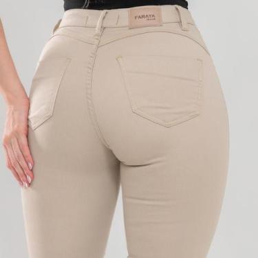 Imagem de Calça Flare Feminina jeans nas cores bege/caqui super confortável , qu