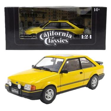Imagem de Ford Escort XR3 1988 1/24 Amarelo California 24215B - California Toys