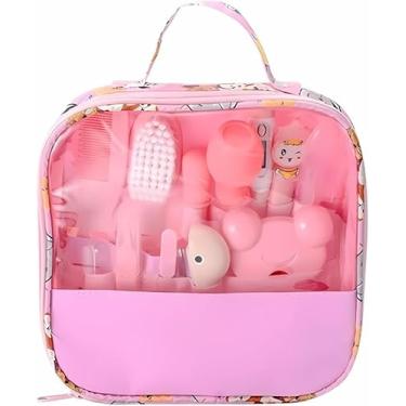 Imagem de Kit Higiene para Bebê com 13 Peças – Bolsa Organizada e Compacta | Itens Essenciais para Cuidados do Recém-Nascido | Seguro, Prático e Perfeito para Passeios e Uso Diário (Kit Rosa)