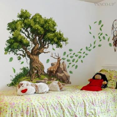 Imagem de ZARROUEA Decalque de parede de árvore antiga verde, mural natural com folhas dançantes com adesivos de parede de veado, 100 x 61 cm, vinil à prova d'água removível e adesivo, arte de parede para sala