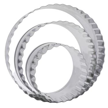Imagem de 3 peças de cortadores de biscoito biscut redondos com borda canelada, 11 cm, 8,9 cm, 6,3 cm, tamanhos variados, cortador de massa de metal de aço inoxidável, moldes de anel para assar