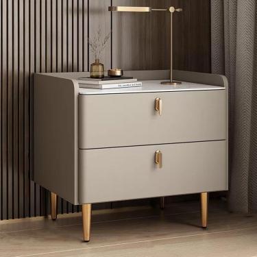 Imagem de Mesa de cabeceira de madeira moderna, mesa de cabeceira de armazenamento de meados do século, mesa de cabeceira moderna com alças de metal, mesa de cabeceira na cabeceira da cabeceira, mesa