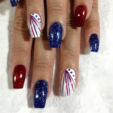 Imagem de 24 unhas postiças para o Dia da Independência, unhas postiças azuis escuras com glitter, 4 de julho, estrela, cobertura total, cola brilhante, unhas de acrílico reutilizáveis para mulheres, pregos de