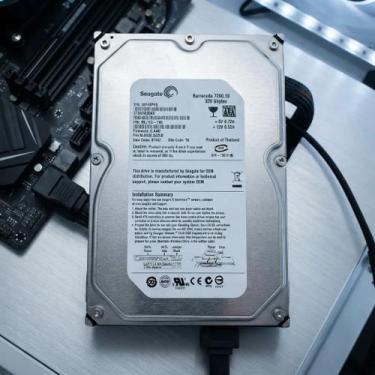 Imagem de Disco Rigido Hd Interno 320gb Seagate Sata 3,5 Diversos Mod. Bege