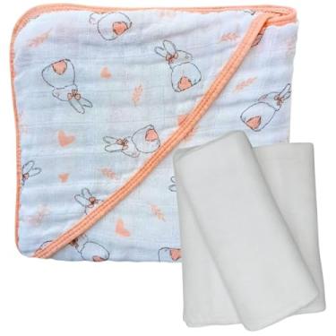 Imagem de Kit Toalha de Banho Bebê Soft com Capuz + 3 Fraldas de Ombro Brancas com Bainha 100% Algodão (Coelha)