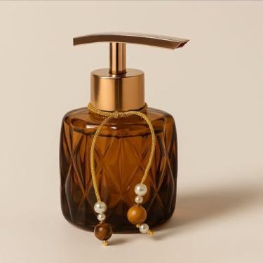 Imagem de Frasco Ambrar Élégance Saboneteira Luxo em Vidro Âmbar com Bomba Dourada, 150ml, Design Diamantado com Decoração em Pérolas