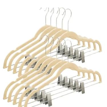 Imagem de Kit 50 Cabide de Veludo Slim com Presilha de Metal – Preto, Cinza ou Bege | Antiaderente, Reforçado e Elegante