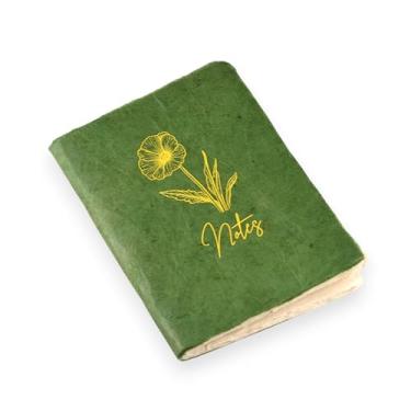 Imagem de Kathmandu Valley Co. Caderno de bolso Nepali Companion Deluxe de composição 10 x 15 cm com papel Lokta pesado feito à mão do Nepal, diário de notas de flores com bordas de deck para escritório, casa