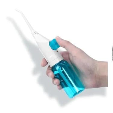 Imagem de Irrigador Oral e Nasal 2 em 1, Branco e Azul, Material ABS e PP, 23x5cm, Capacidade 90ml, com 2 Bicos de Limpeza para Higiene Bucal e Nasal