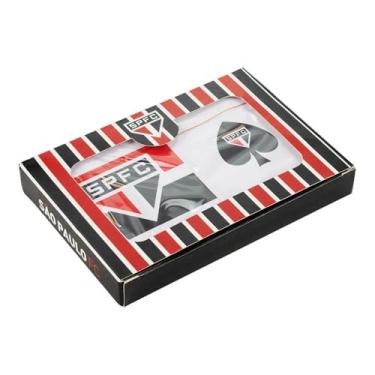 Imagem de Mileno Jogo de 2 Baralhos em Plástico, Customizado com Escudo do São Paulo FC, Embalagem de Papel Duro, para 2 a 4 Jogadores, Tamanho Padrão, 9 x 2 x 13 cm