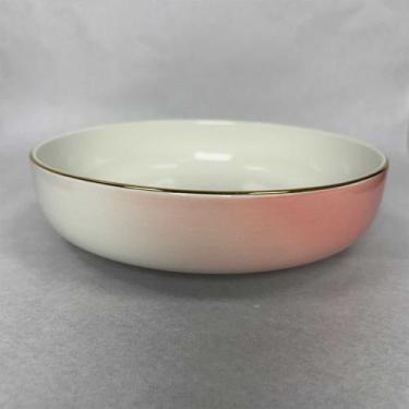 Imagem de Bowl em Porcelana Gaia Rosa c/Borda Dourada Médio 19x5cm - Home Design