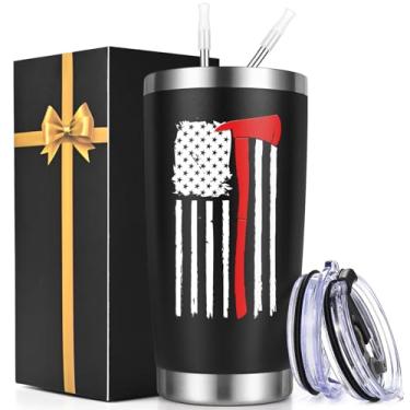 Imagem de Lifecapido Presentes de bombeiro para homens, copo de viagem com bandeira de linha vermelha com tampa e palha, presentes de bombeiro para marido, irmão, amigos, pai no aniversário de Natal (590 ml