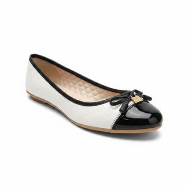 Imagem de Sapatilha Moleca Bico Redondo Verniz Laço Feminina Preto -, Branco off