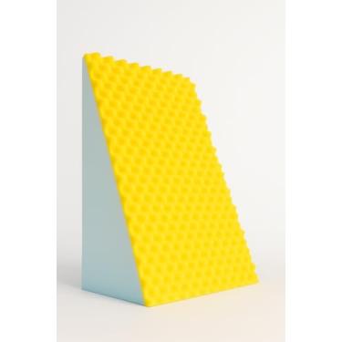 Imagem de Travesseiro Triangular Ortopédico Espuma 65x45cm Encosto Confortável Azul E Amarelo Almofada Para Costas Coluna Gravidez Pós Cirurgia Refluxo Apoio Lombar Descanso De Corpo