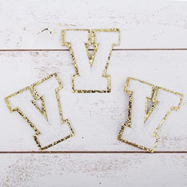 Imagem de Pacote com 3 adesivos universitários de chenille para passar a ferro - tecido de chenille branco com acabamento dourado - Costurar ou passar a ferro - 8 cm de altura