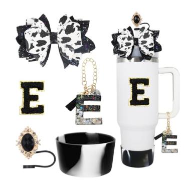 Imagem de RENUIS Conjunto de 5 peças de acessórios para copo Stanley de 30 e 1,134 g com alça, incluindo topo de palha, bota de silicone com glitter, decoração de arco de palha, pingente de letra de