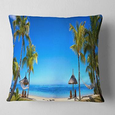 Imagem de Designart Mauritius Beach with Cadeiras, litoral, foto, sala de estar, sofá, almofada + capa de almofada impressa em ambos os lados 40,64 x 40,64 cm