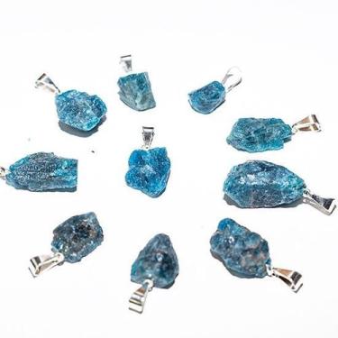 Imagem de Pingente Pedra Apatita Azul 20mm Bruta Natural Pino Dourado - Cristais