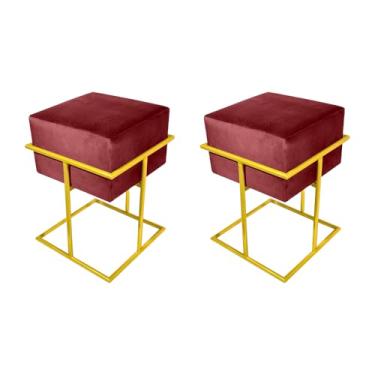 Imagem de Kit 2 Puffs Decorativos Quadrado Base De Ferro Dourada Tecido Veludo Marsala