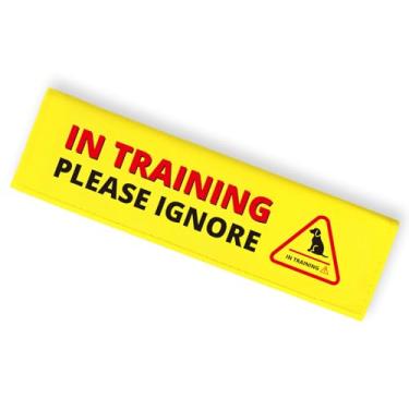 Imagem de In Training Please Ignore Pet Leash Sleeve Funny Yellow Dog Wrap, Presentes de aniversário para donos de cães (no treinamento, por favor, ignore)