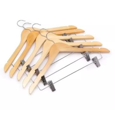 Imagem de Kit 100 cabides de madeira com presilha para roupas