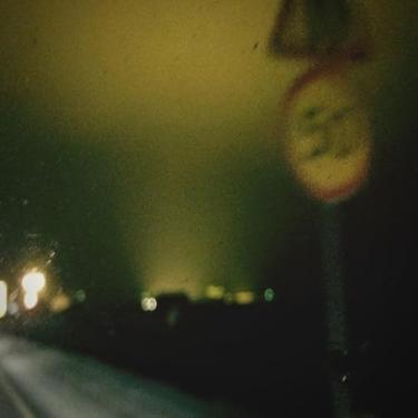 Imagem de Quadro Decorativo com Estampa Close Illuminated Lights Night Iluminação LED Moderno para Sala Quarto e Escritório 50x50cm