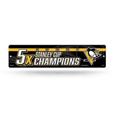 Imagem de Rico Industries NHL Pittsburgh Penguins - Placa de rua de plástico 5X Champ - Decoração de casa - Placa de parede