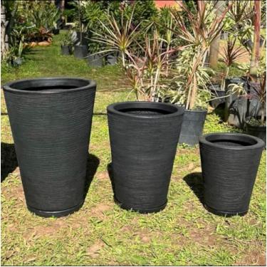 Imagem de Conjunto de Vasos Redondos Escovados para Plantas, Polietileno, Branco e Marrom, Kit 3 Peças com Pratos Coletores, Estilo Coluna (preto)