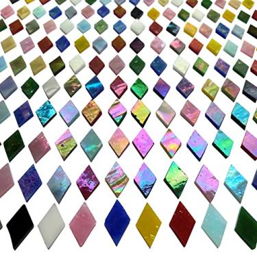 Imagem de KALUCION Azulejos de mosaico iridescentes mágicos para artesanato, 530 peças de folhas de vitrais coloridos para projetos de mosaico, formas de diamante com cores sortidas de arco-íris