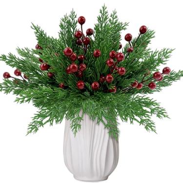 Imagem de MEMOVAN Ramos de pinheiro norfolk de Natal com hastes de bagas vermelhas 35,5 cm haste artificial de pinheiro verde de Natal agulhas de pinheiro de cedro falso com bagas de azevinho verde palhetas