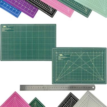 Imagem de Kit Base de Corte Dupla Face A4 30cm x 22cm, Régua Inox 30cm, Artesanato, Patchwork, Scrapbook, Desenho (Verde)