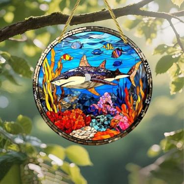 Imagem de Acrílico colorido Suncatcher, vitral tubarão nadando em recifes de corais, janela suspensa de 18 cm, decoração de arte de parede com design de vitral impresso, ideia de presente e ornamento de jardim