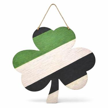 Imagem de 4E's Novelty Decoração de porta de São Patrício Cabide de madeira – 30,5 cm Trevo verde da sorte Placa de boas-vindas de São Patrício para porta da frente, guirlanda festiva do dia de São Patrício