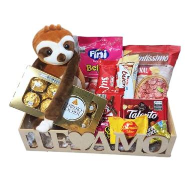 Imagem de Cesta Presente Bicho Preguiça Pelúcia Bichinhos Aniversário, Fini, Bombons