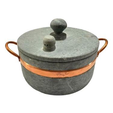 Imagem de Panela de Pressão 026PIDSJ Pedra Sabão sem Revestimento 3,6L Alça de Cobre com Pino Industria São Jose