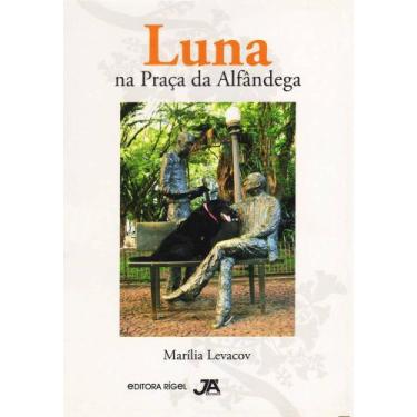 Imagem de Luna na Praça da Alfândega