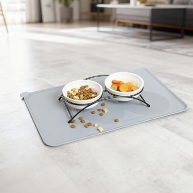 Imagem de Tapete de alimentação para animais de estimação, impermeável, antiderrapante, borda elevada, tapete para cães e gatos, jogo americano de contenção de derramamento para casa e viagens