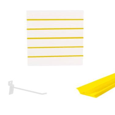 Imagem de Painel Canaletado Branco em Mdf 0,61 x 0,61m com Perfil Pvc Amarelo e 