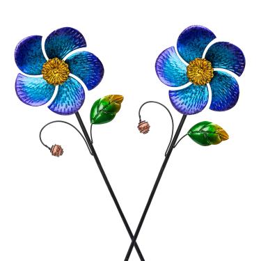 Imagem de Viveta Pacote com 2 giradores de vento com estaca de metal, cata-ventos de jardim ao ar livre de 73 cm, design em forma de flor azul para decoração de quintal e pátio