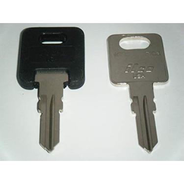 Imagem de CF307 RV Keys Ilco RV Motorhome Trailer Chaves 1 Preto Topo & 1 Metal Cut to CF307 Chaves Funcionais Motor Viagem Trailer Casa Brinquedo Hauler Chaves Substituição FIC