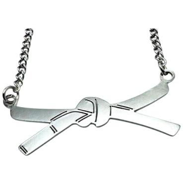 Imagem de Colar Arte Marcial Feminino, Aço Inoxidável, Corrente Veneziana 1mm, 45cm, Pingente Faixa, Mulheres que Lutam Jiujitsu, Kickboxing, Judô, Karate, Jiu-Jitsu, delicado